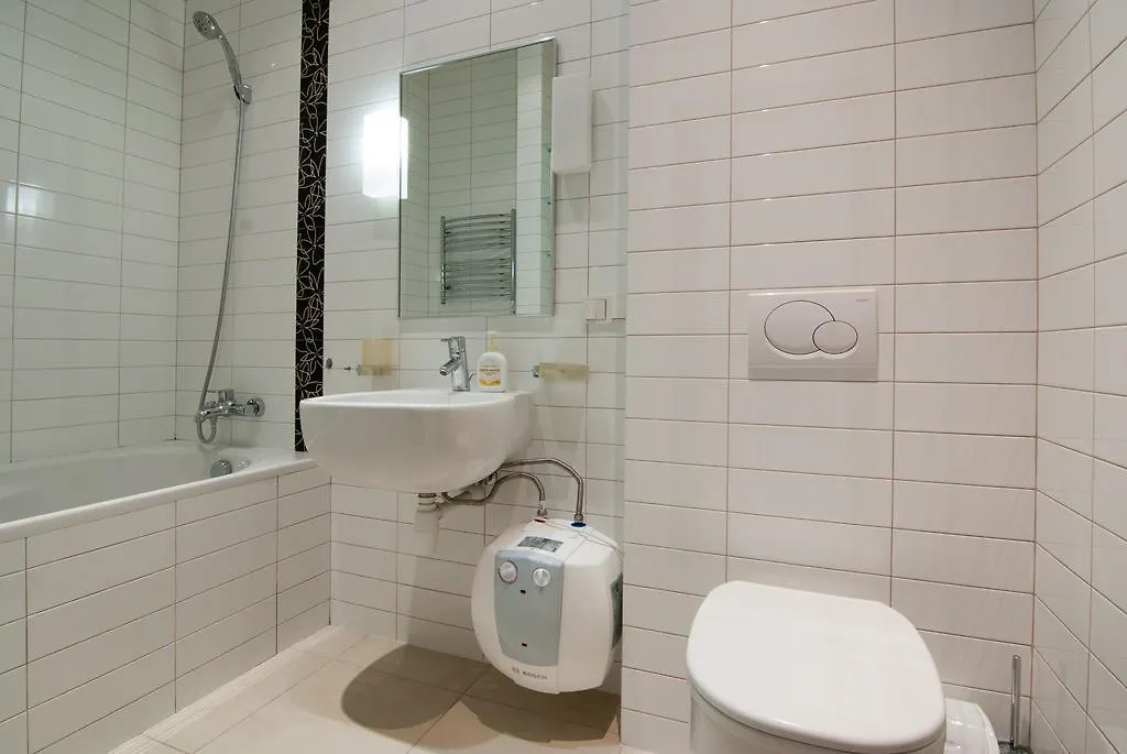 Home Hotel Apartments On Zoloti Vorota Kyiv