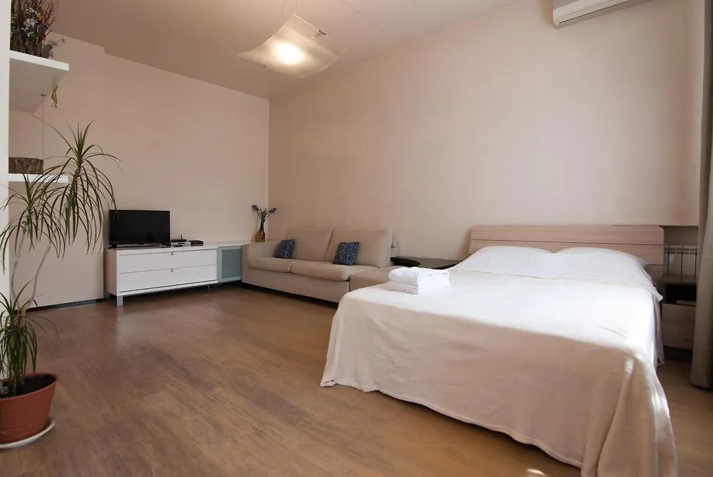 Home Hotel Apartments On Zoloti Vorota Kyiv 0*,