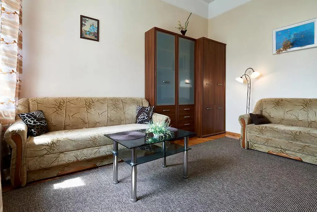 Home Hotel Apartments On Zoloti Vorota Kyiv