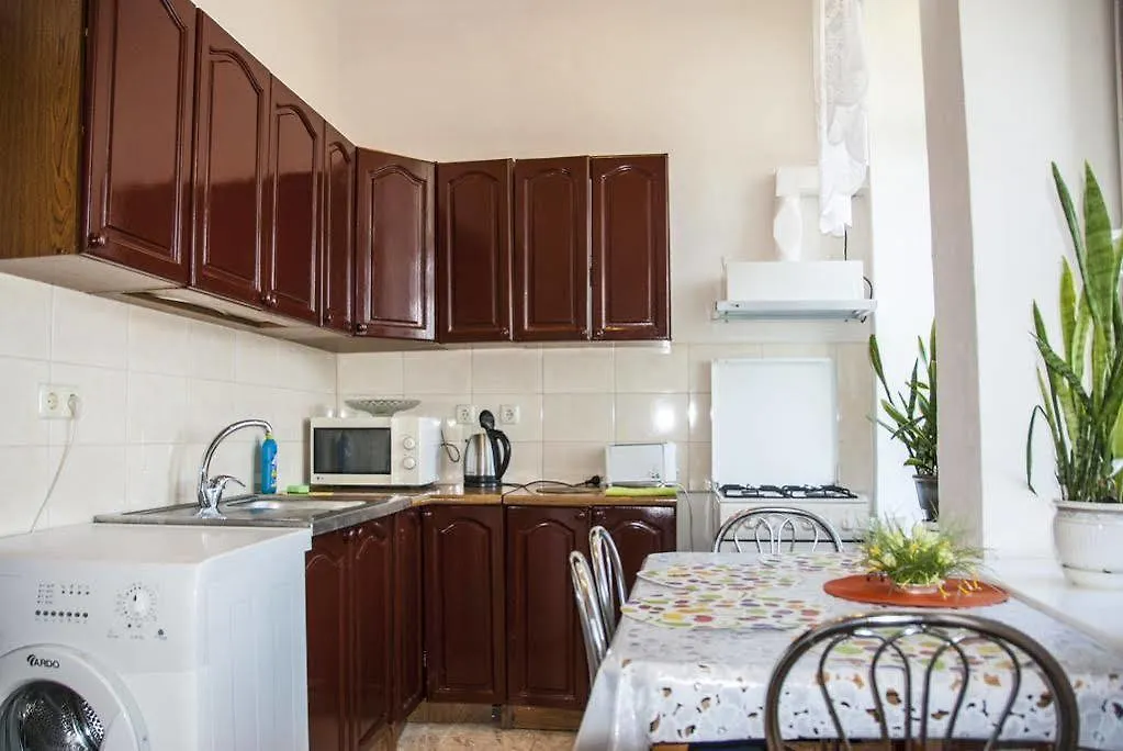 Home Hotel Apartments On Zoloti Vorota Kyiv