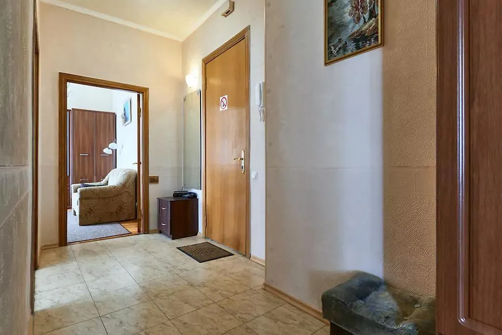 Home Hotel Apartments On Zoloti Vorota Kyiv