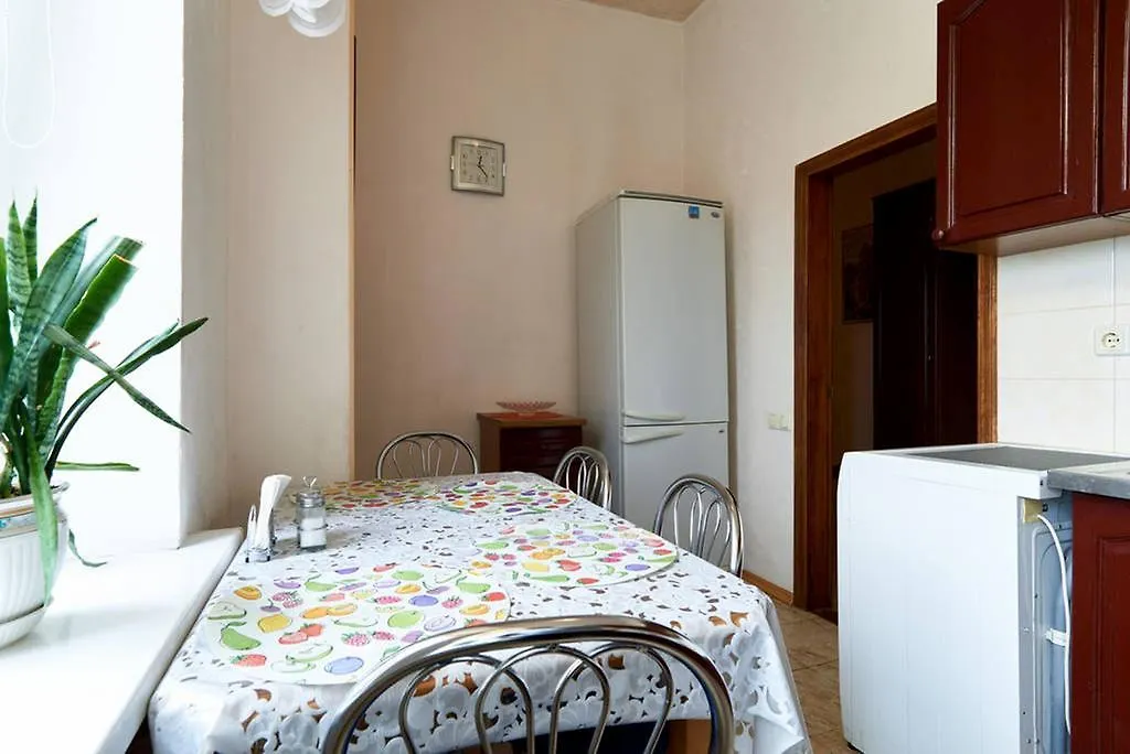 Home Hotel Apartments On Zoloti Vorota Kyiv