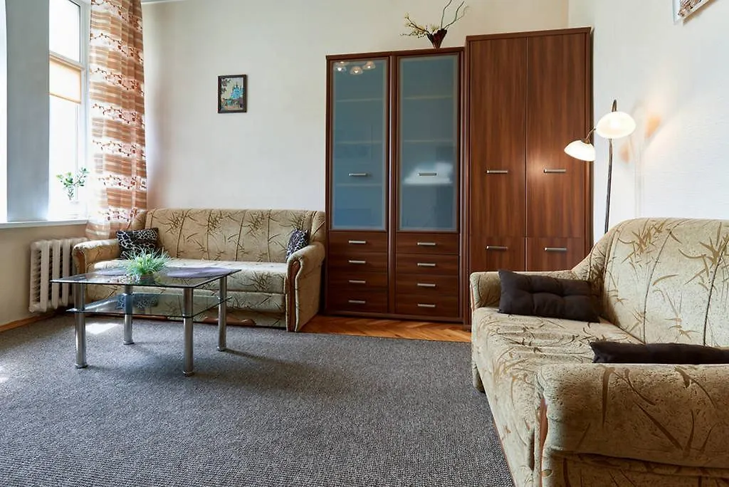 Home Hotel Apartments On Zoloti Vorota Kyiv