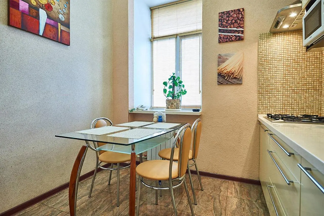 Home Hotel Apartments On Zoloti Vorota Kyiv